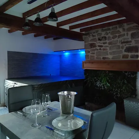 Le Sensoriel Holiday home Danvou
